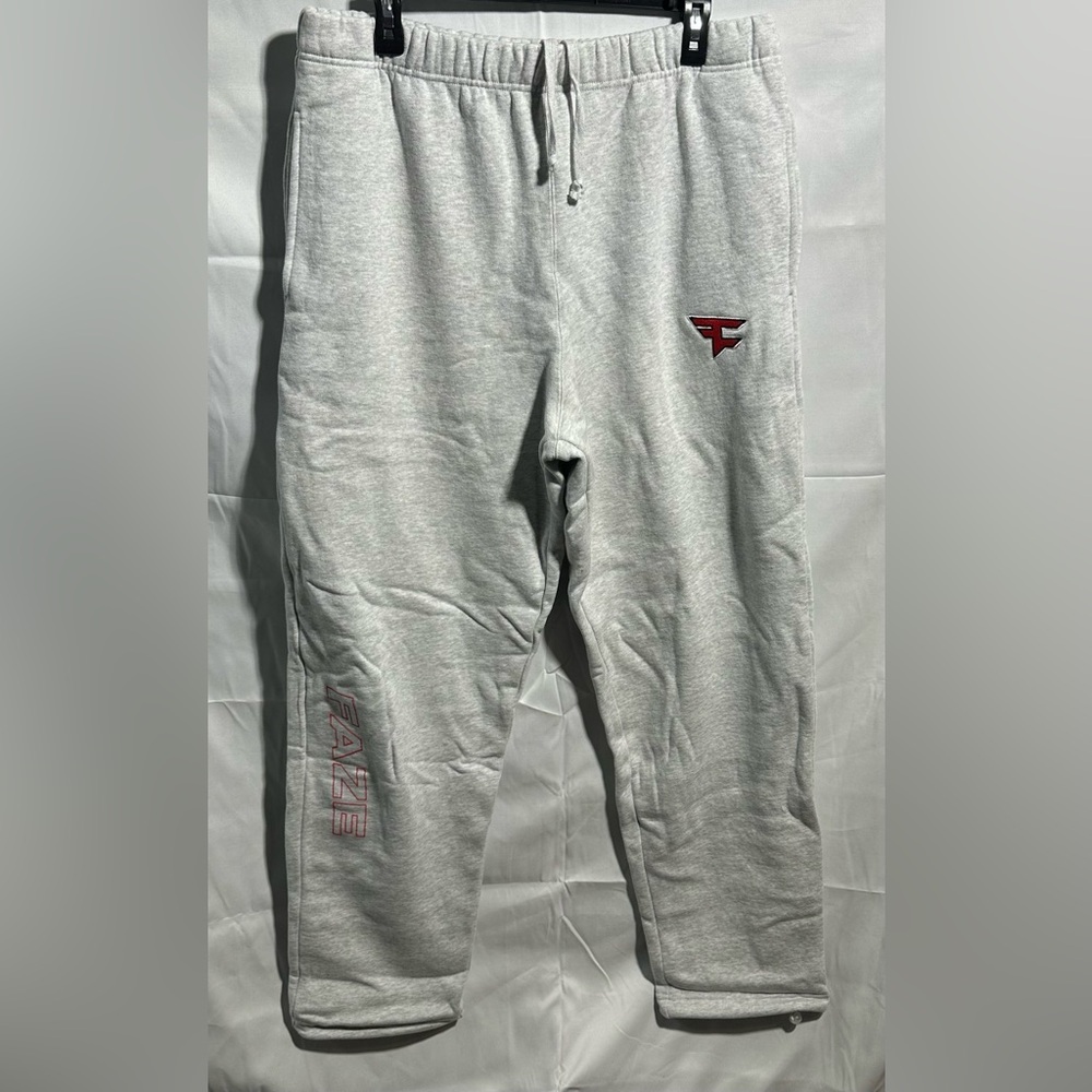 Faze Men's Heavyweight Gray Sweatpants
